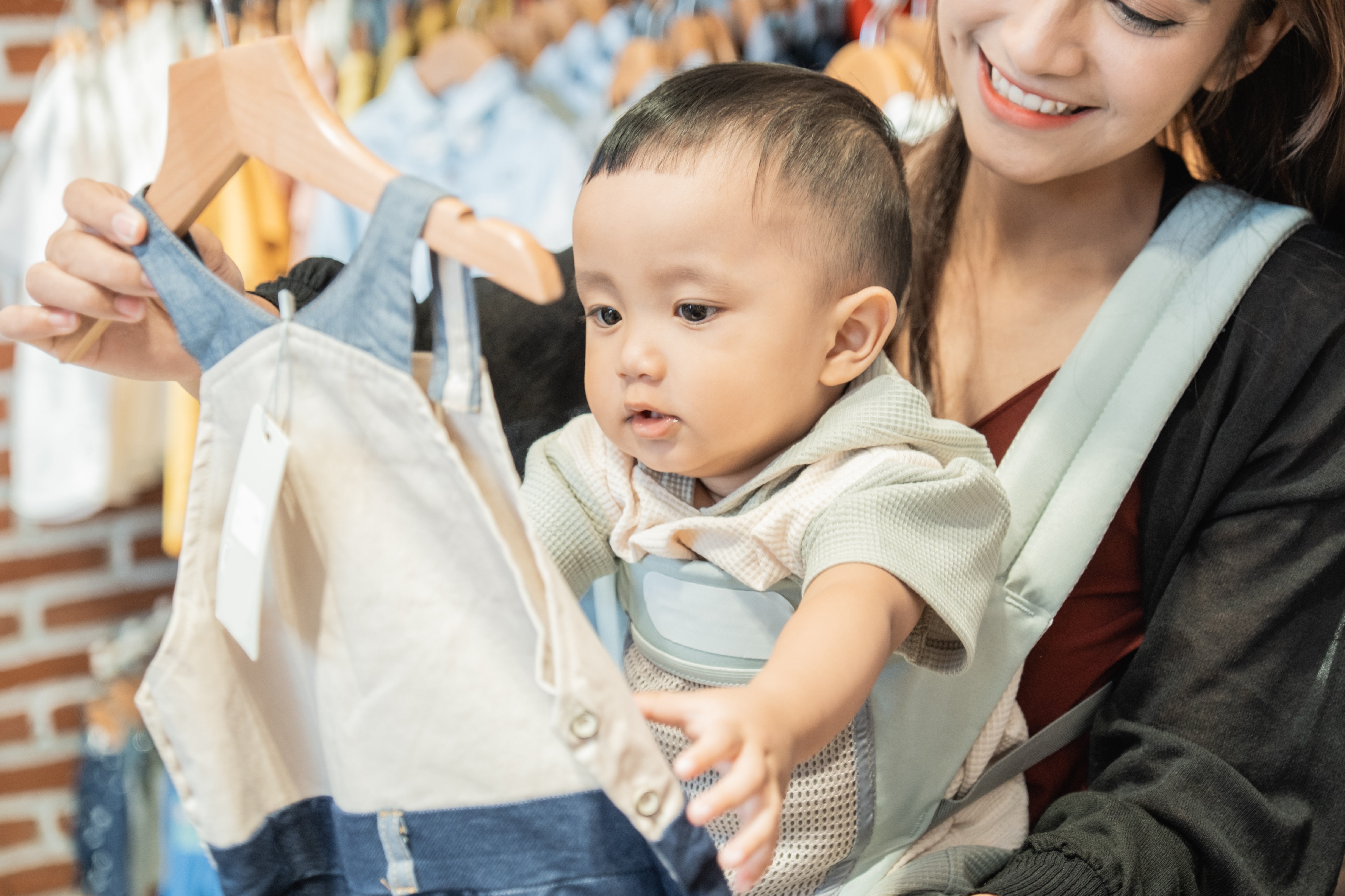 anak 1 tahun, perilaku anak, tips parenting, perkembangan anak, cara menghadapi tantrum, Bunda, si Kecil